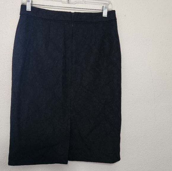 Ann Taylor Skirt - Picture 4 of 9